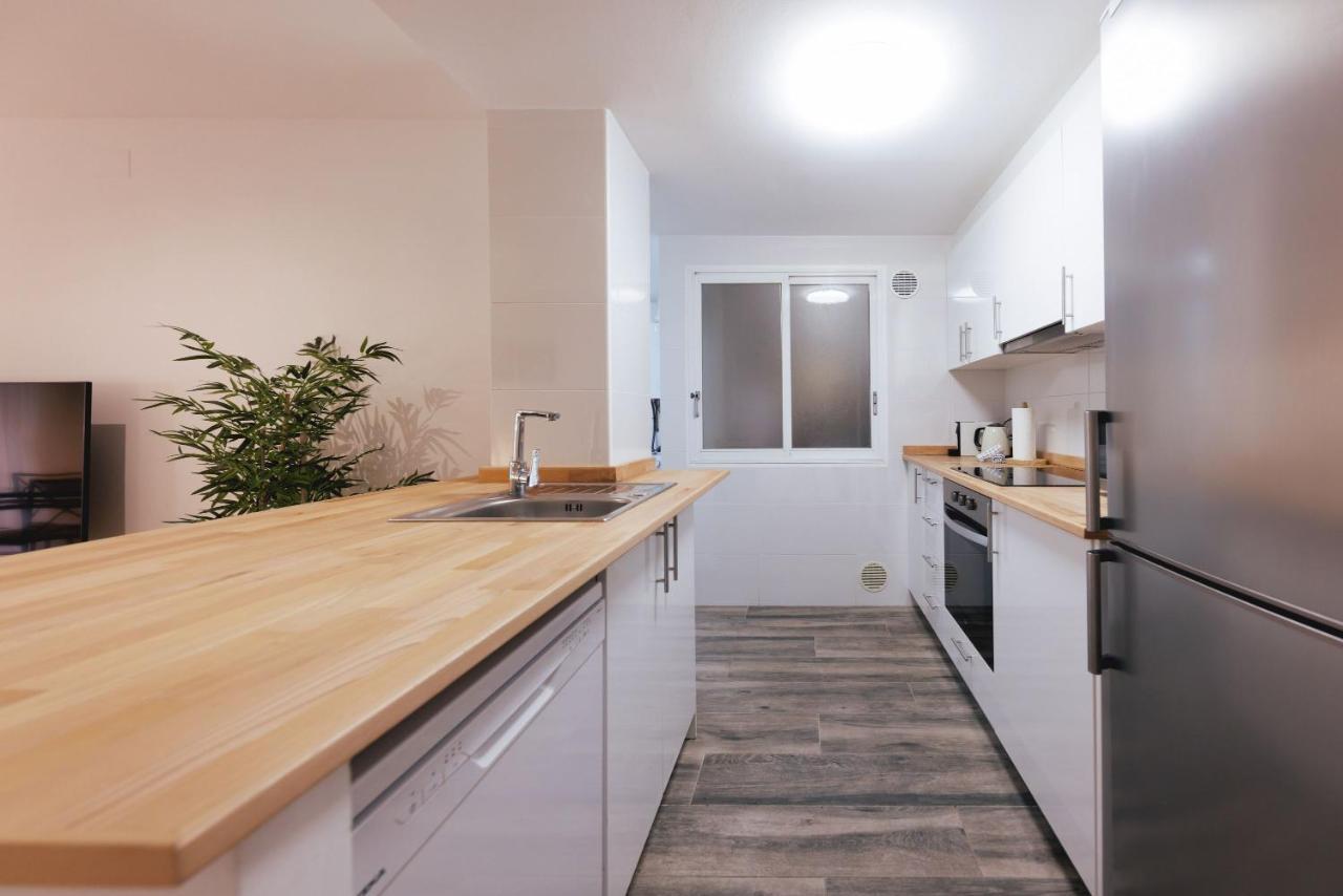 Bravissimo Pont De La Princesa, Comfortable 3-Bedroom Apartment خيرونا المظهر الخارجي الصورة